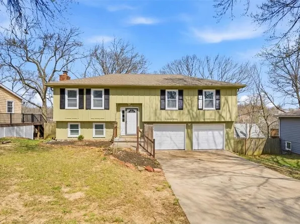 10116 W 52nd Ter, Merriam, KS 66203