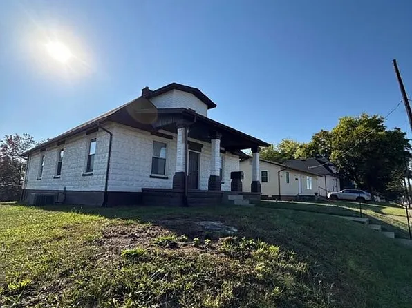 1418 N Elm St, Henderson, KY 42420