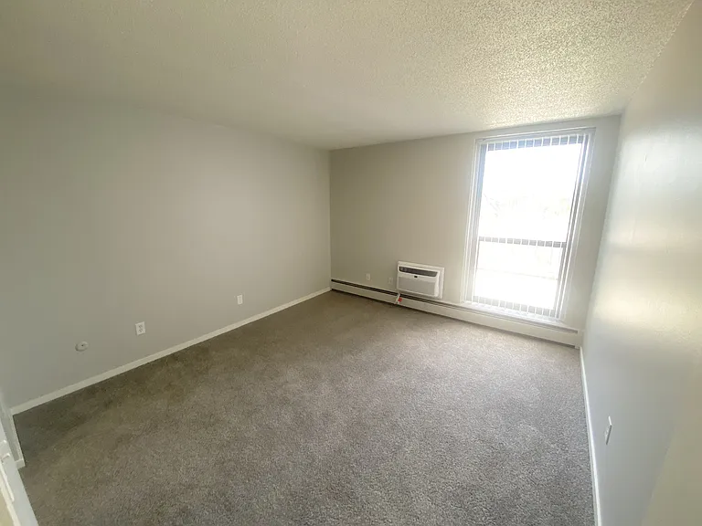 Lexington Hills Apartments — Photo 73