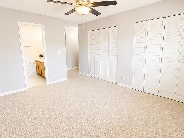 6020 NW 25th Ct — Photo 7