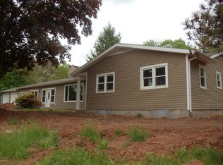 137 Pine Crest Rd, Jersey Shore, PA 17740