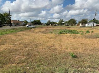 423 S Avenue H, Freeport, TX 77541
