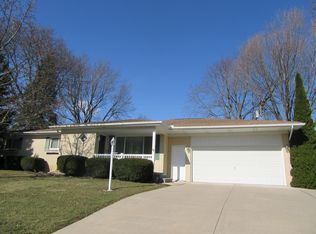 364 Blaine Ct, Romeo, MI 48065