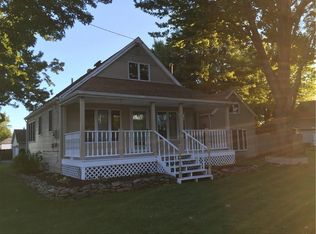 1106 Saunders Settlement Rd, Niagara Falls, NY 14305