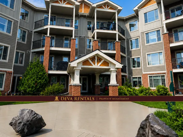 3715 Whitelaw Ln NW #103, Edmonton, AB T6W 2C3