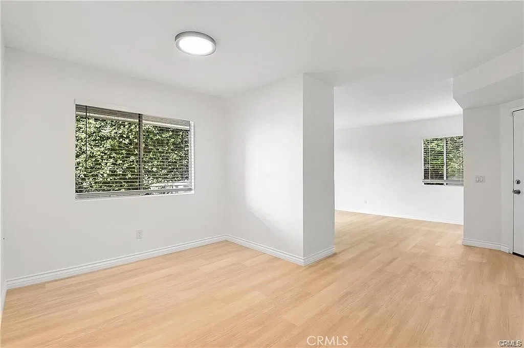 2 bed, 1130 sqft, $3,600 — Photo 4