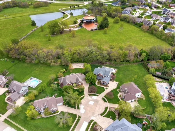 14414 Wilden Cir, Urbandale, IA 50323