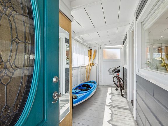 4th image of 52 Greenbrae Boardwalk