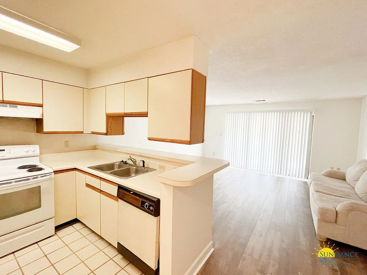 Building Photo - 107 Westlake Ct
