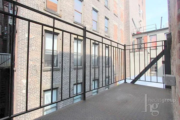 Rented by Hecht Group | media 45