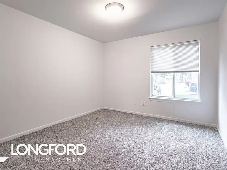 Sonoma Woods Apartments — Photo 25