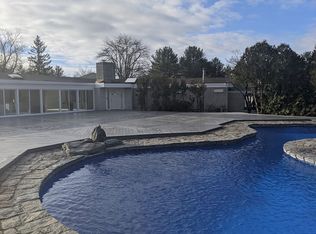 18 Dwight Ln, Greenwich, CT 06831