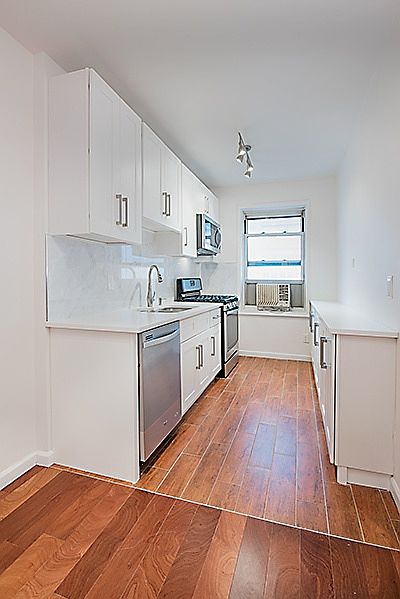 1st image of 300 W 53rd St APT 6E