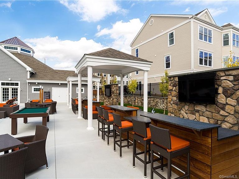 305 Copper Square Dr Bethel, CT, 06801 Apartments for