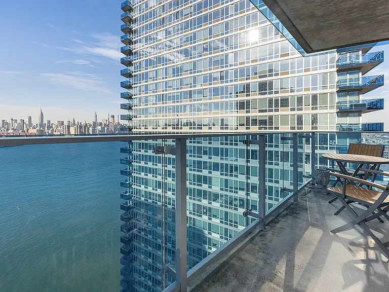 22 N 6th St #27D — Photo 3