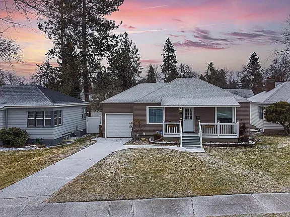 712 E 39th Ave