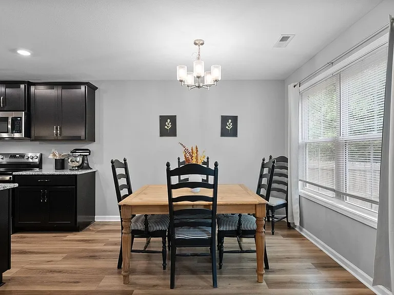 458 Mattingly Dr — Photo 6