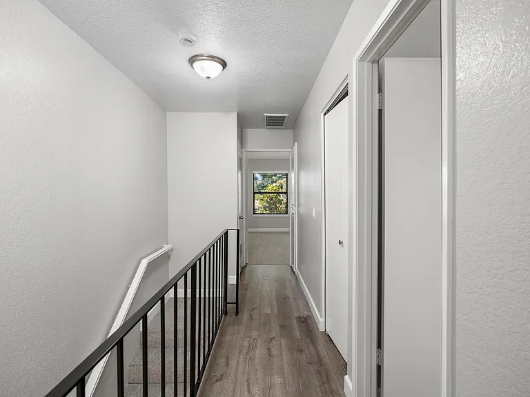 Crestview North Apartments — Photo 41