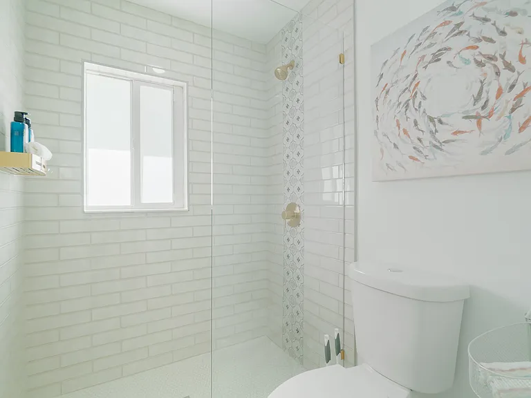 1332 Longwood St #2 — Photo 10