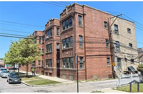 5659 W North Ave Photo 1