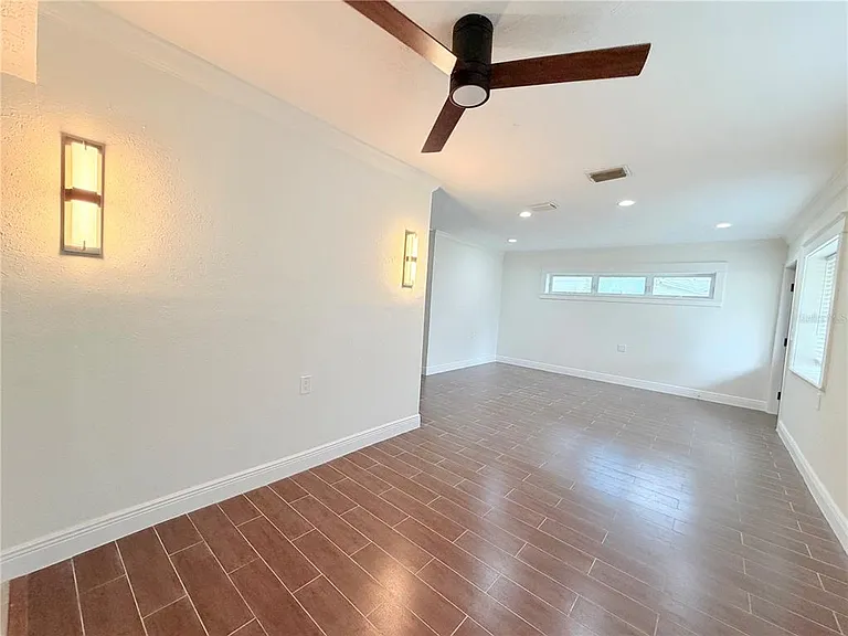1843 Oklahoma Ave NE — Photo 13