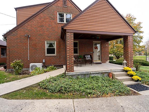 3rd image of 41 Park Dr