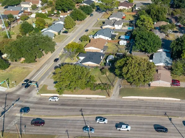 204 E Grubb Dr, Mesquite, TX 75149