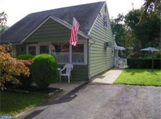 22 Rorer Ave, Hatboro, PA 19040