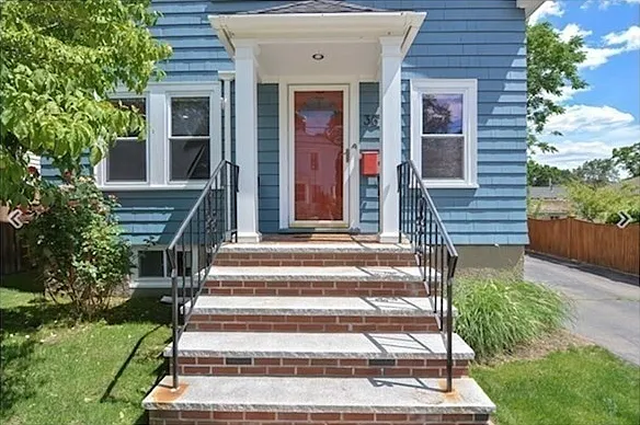 36 Alleyne St #1 — Photo 3