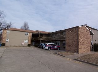 1373 E Division St APT 1B, Springfield, MO 65803