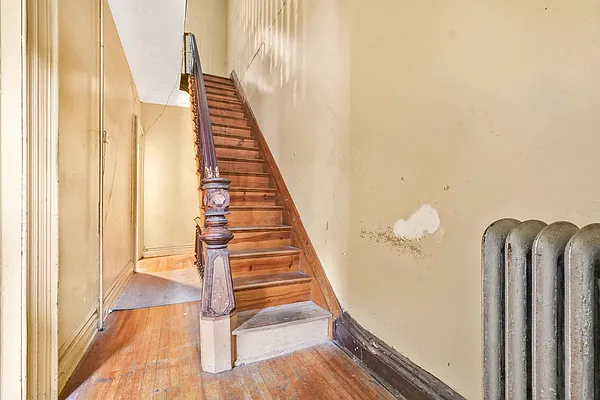 Sold by Mitra Hakimi Realty Group, LLC | media 4
