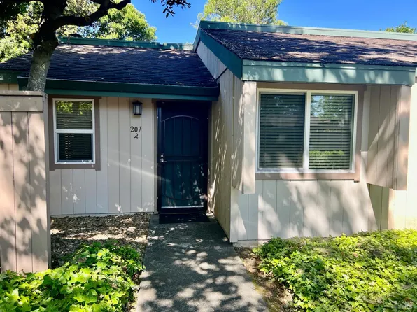 207 Stony Point Road, Santa Rosa, CA 95401