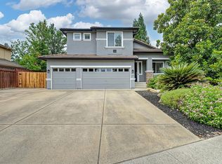 121 Buckingham Way, Folsom, CA 95630