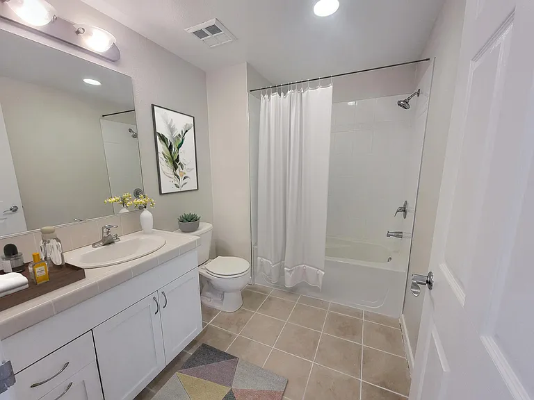 1240 India St #318 — Photo 4