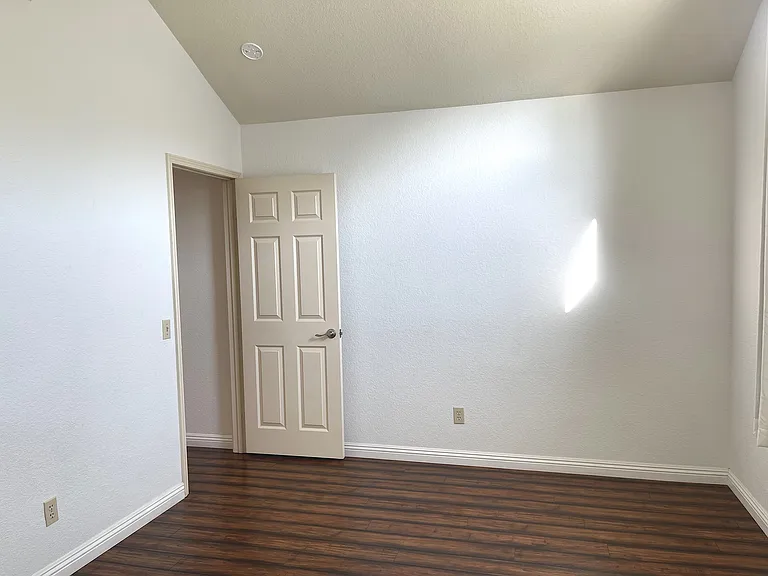 2985 Amber Dr — Photo 47