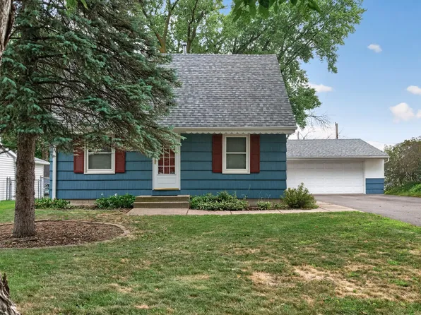 10957 Magnolia St NW, Coon Rapids, MN 55448