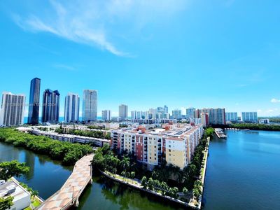 250 174th St APT 1604, Sunny Isles Beach, FL, 33160
