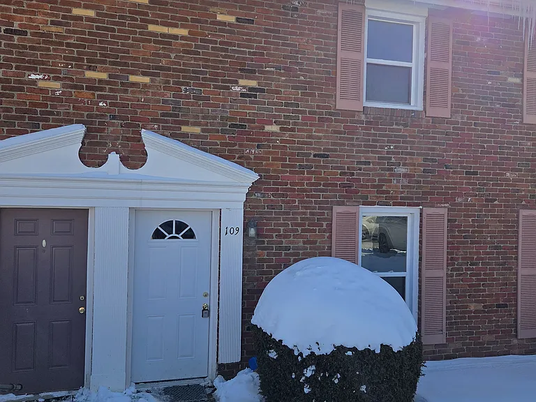106 Elmur Dr #109 — Photo 2