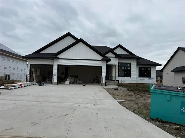 60 S Seven Oaks Rd, Northliberty, IA 52317