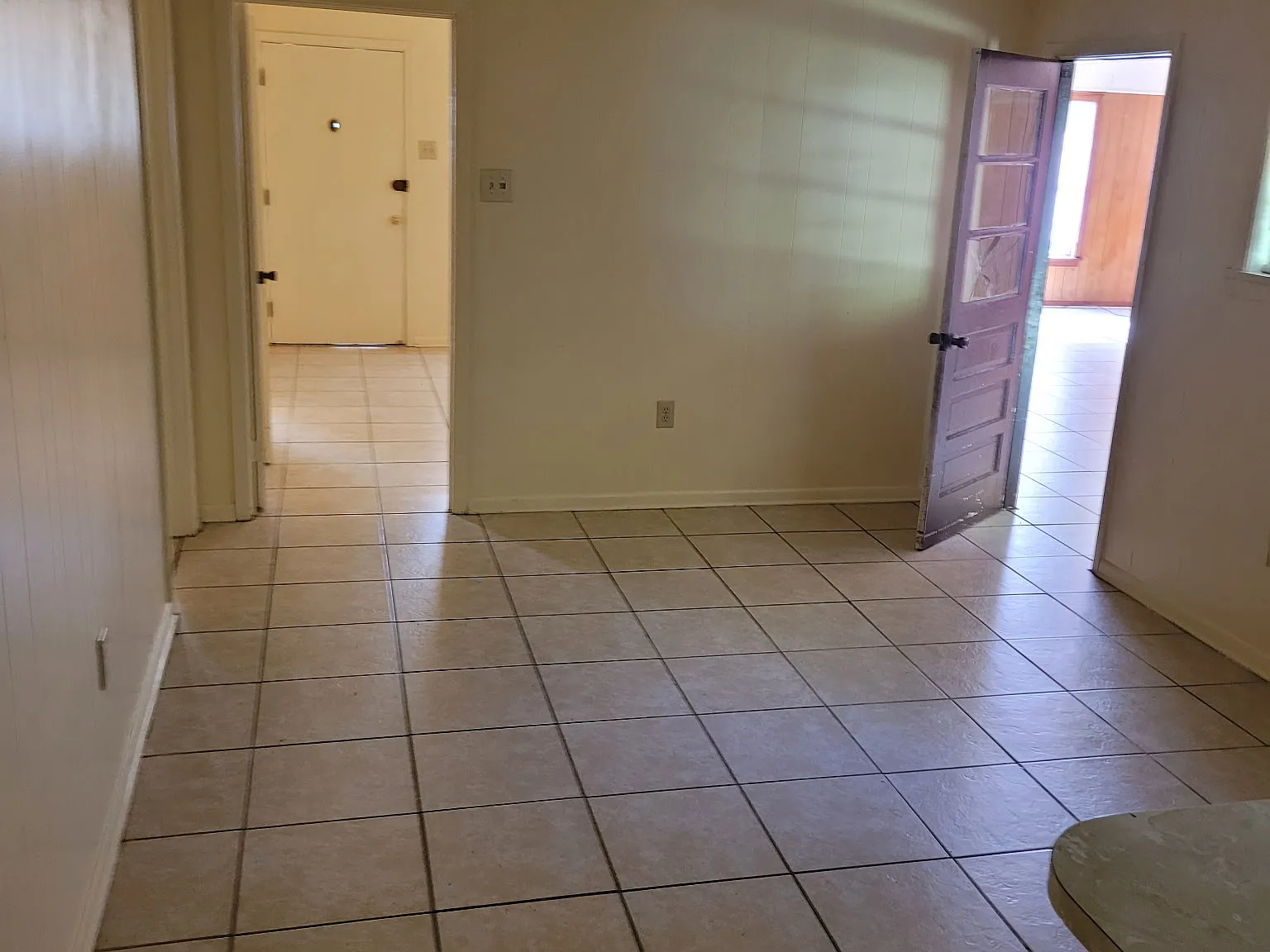 4 bed, 1.5 bath, $1,200 — Photo 4