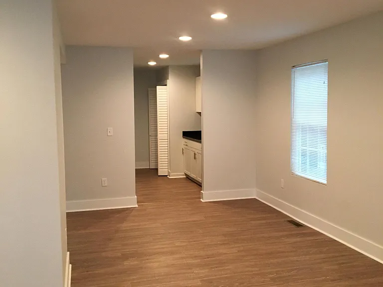 51 Drake St #A — Photo 9