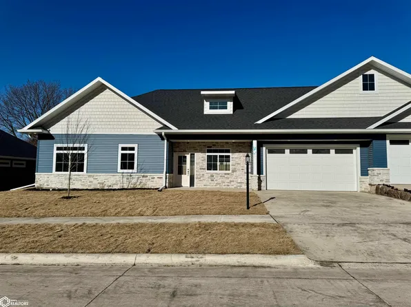 320 27th Ave S, Clear Lake, IA 50428