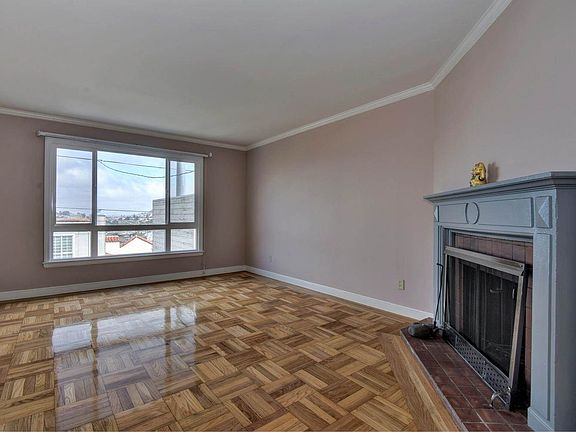 4th image of 57 Alexander Ave