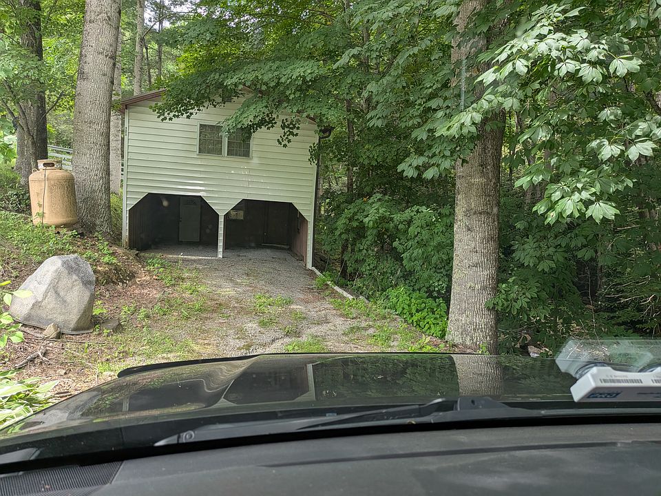 1st image of 326 Cove Creek Rd