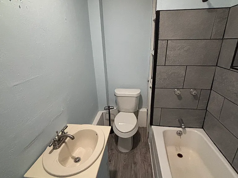 48 Pennsylvania Ave #2 — Photo 9
