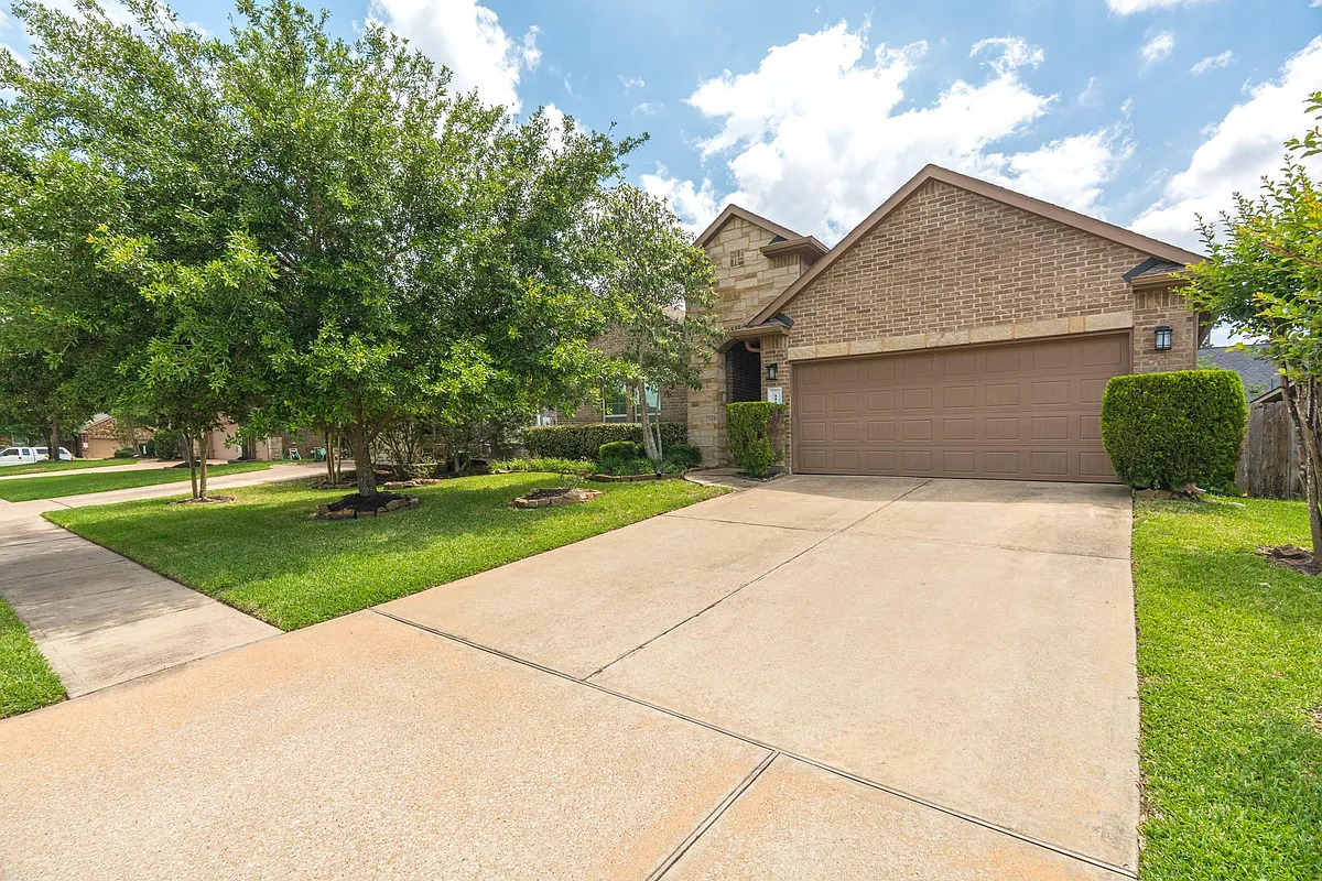Building Photo - 111 Pheasant Run Dr