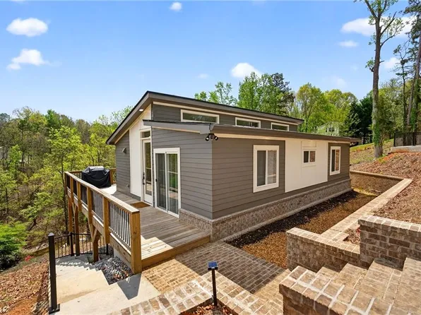 6564 Bermuda Ln, Flowery Branch, GA 30542