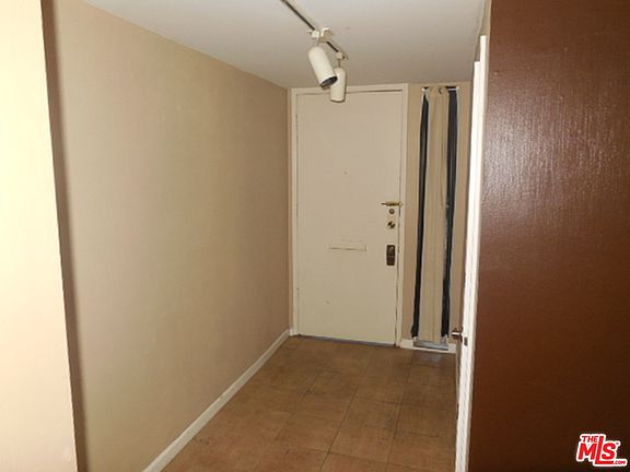 5th image of 11260 Overland Ave #19