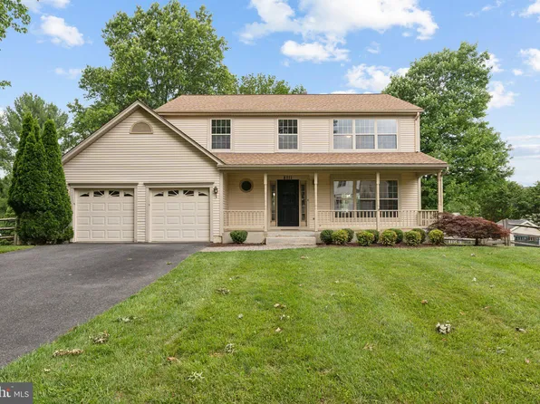 8711 Bell Tower Dr, Gaithersburg, MD 20879