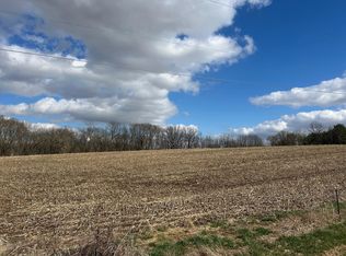 Bellview Rd, Freeport, IL 61032